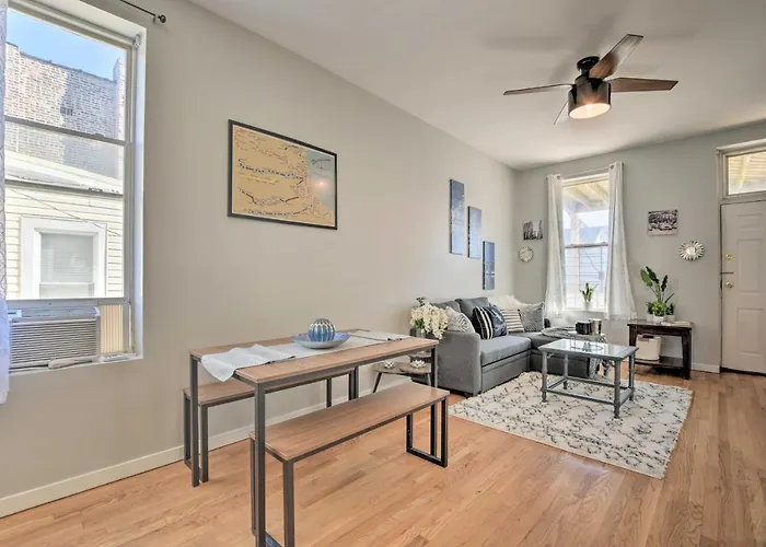Elegant Retreat With Spacious Balcony!