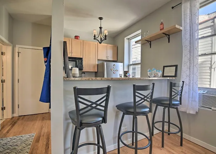 Appartement Elegant Retreat With Spacious Balcony! Chicago